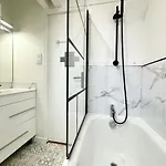 Apartment L'elegance Montoise - Plein Centre - Confort *