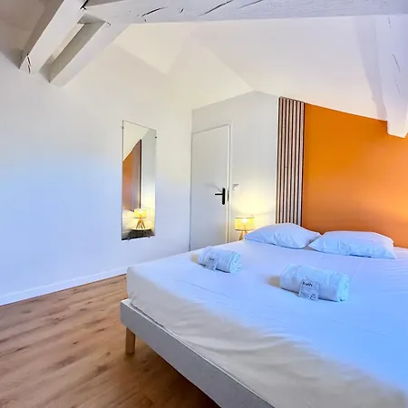 L'elegance Montoise - Plein Centre - Confort Apartment