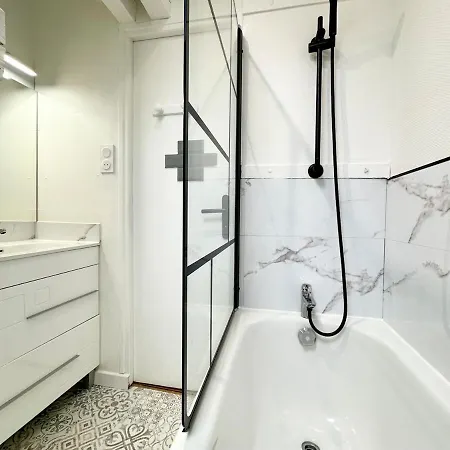 Apartment L'elegance Montoise - Plein Centre - Confort *